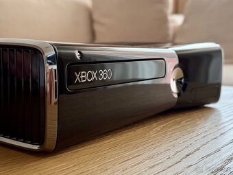 Xbox360 1TB, 180 her, RGH3 - 3