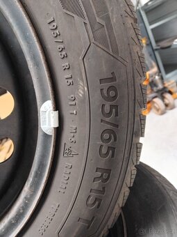 Prodám kompletní zimní kola Škoda plech disk 195/65R15 91T - 3
