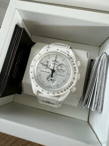 Omega x Swatch Moonswatch Mission to Moonphase SNOOPY WHITE - 3