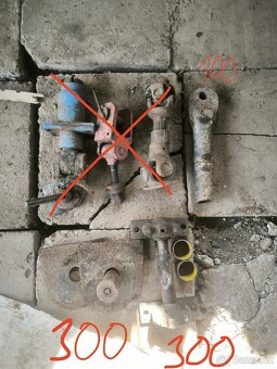 Díly na traktor - 3