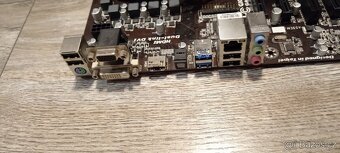Gigabite GA - F2A88XM - D3H - 3