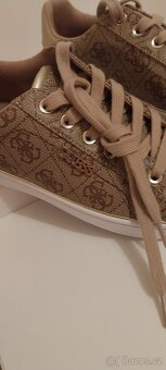 Dámské sneakersy Guess č.38 - 3