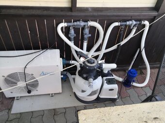 Kompletní set: Bazén Exit Toys
- 3