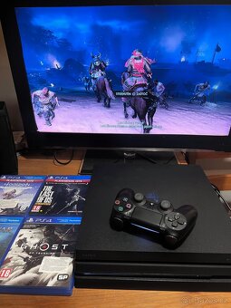 PS4 PRO 1TB CUH-7216B v super stavu a hry k tomu - 3