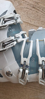 Dámské sjezdové boty Salomon Divine 55, 24cm - 3