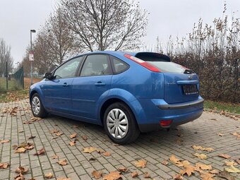 FORD FOCUS 2.0 107 KW GHIA - BENZÍN - 3
