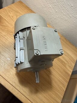 Elektromotor Siemens uloženka 2008 - 3