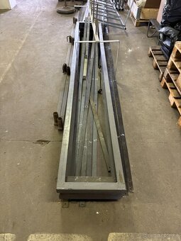 Staré skladové regály - 3