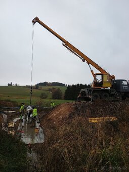Jeřábnické práce Praga v3s AD080 - 3
