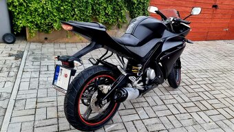 Yamaha YZF-R125 - 3