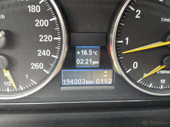 BMW 318i E90 - 3