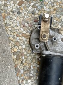 Motorek předních stěračů - 3