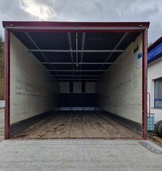 Prodám Mercedes Actros 2532 L 6x2 skříň s hydraulickým čelem - 3
