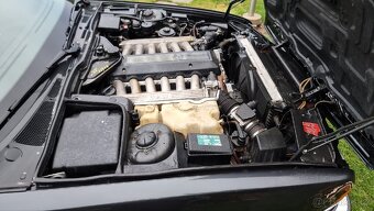 BMW E32 750 12V 5.0 - 3