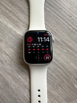 Hodinky Apple Watch series 8, 45 mm - 3