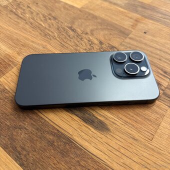 iPhone 15 Pro 128GB, pěkný stav, 12 měsíců záruka - 3