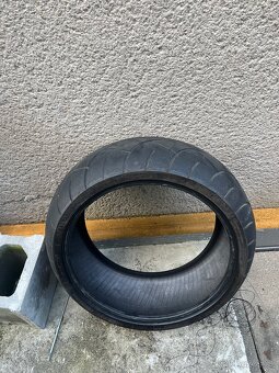 Metzeler 240/40 VR18 - 3