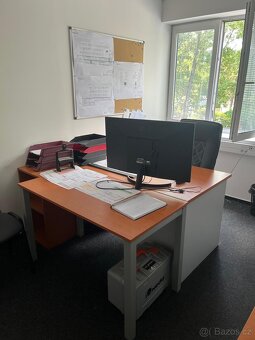 kancelářský nábytek + kuchyňka - 3