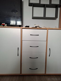 Šatní skříně a komody - 3