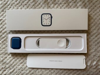 Apple Watch Series 7 41mm Cellular + kožený řemínek zdarma - 3