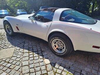 Cevrolet Corvette C3 V8 5,7 - 3