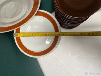 Sada 70 podšálků – 6 různých modelů (různé počty a tvary) - 3