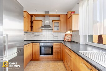 Prodej prostorného rodinného domu 6+kk, 315 m² - Nad Vývozem - 3