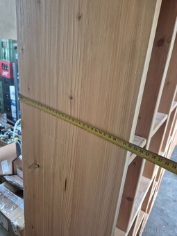 Knihovna / regál - 3