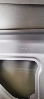 Passat b8 Víko - páté Dveře LA7W - 3