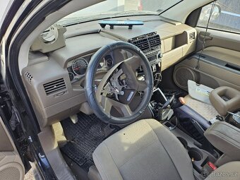 Rozprodam na dily ... Jeep compass 2.4 - 3