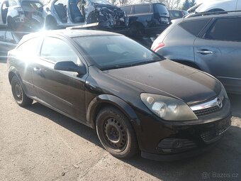 Opel Astra GTC 1.4 16V OPC - 3