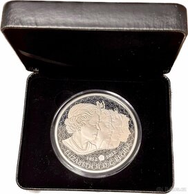 Stříbrná mince 5 oz Queen Elizabeth II. Korunovace 2022 - 3