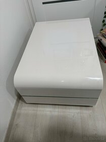Bílý stůl - ikea - 3