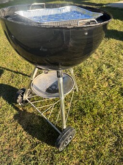 Gril Weber kompaktní kulatý 45 cm - 3