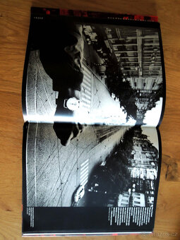 1968 Magnum ve světě Prague Tribune foto kniha - 3