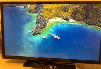 Prodam 80cm(32") SMART WiFi DVB-T2 LED FullHD TV JVC LT-32V - 3