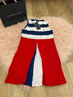 Dívčí šaty Tommy Hilfiger - 3