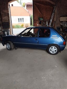 Peugeot 205 - 3