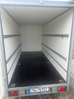 Skříňový přivěsný vozík 2000 kg bržděný - 3