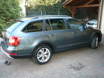 ŠKODA OCTAVIA SCOUT 3 2.0 TDI 110KW 4x4 ALU TAŽNÉ PARKPILOT - 3