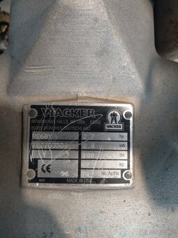 Vybrační deska wacker - 3