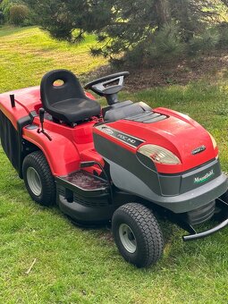Prodám zahradní sekací traktor Castel Garden Mountfield - 3