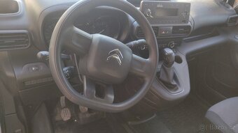 Citroen Berlingo 1.5, najeto 52000, r.v 2019 - 3