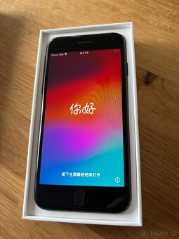 iPhone SE 2020 - 3