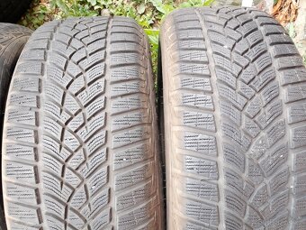225/55/17 101v Goodyear - zimní pneu 4ks - 3