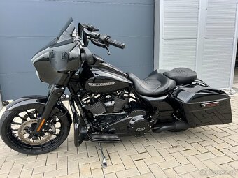 HARLEY DAVIDSON street glide FLHXS speciál - 3