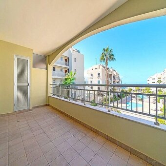 TENERIFE: Slunný 2kk apartmán s terasou a výhledem na bazén - 3