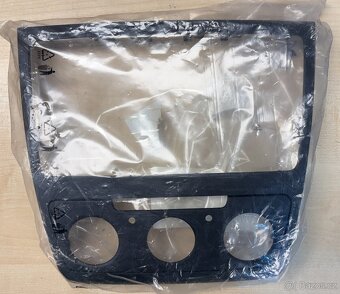 Rámeček rádia a klimatizace - 3