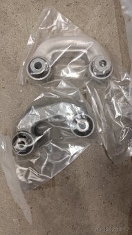 Příčné rameno 4D0407151 - 3