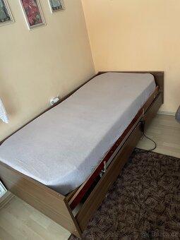 Zdravotní elektrická polohovací postel - 3